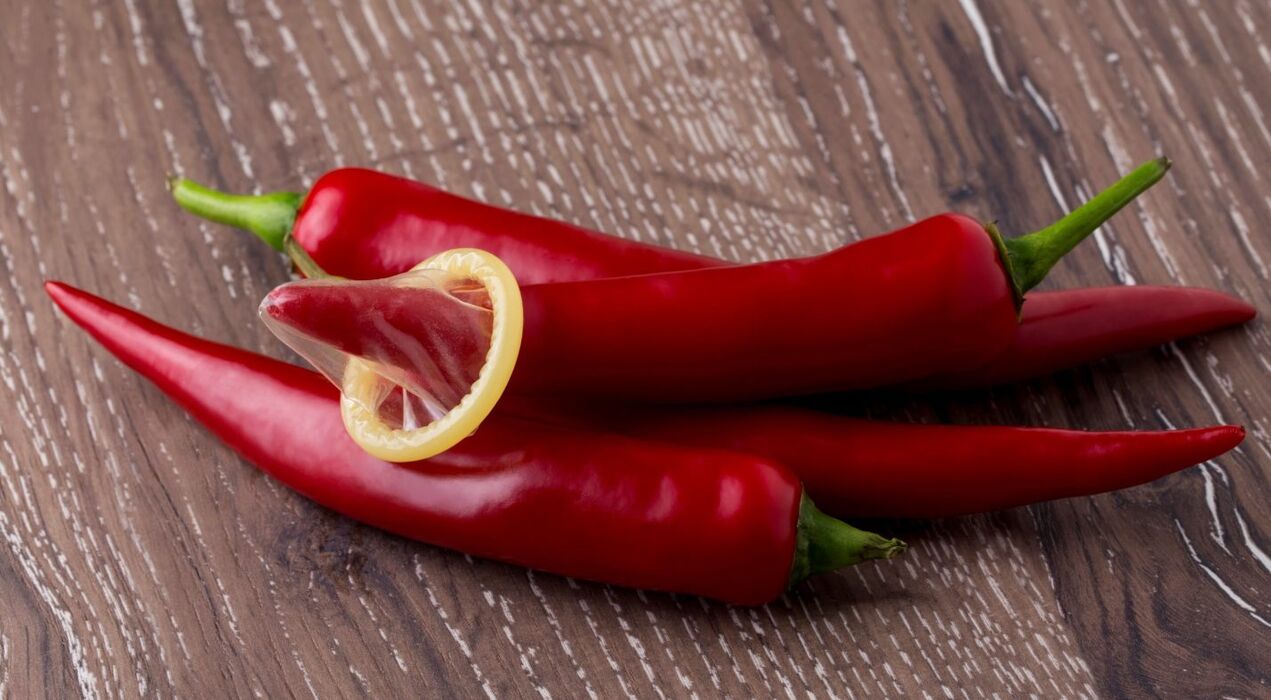 Chili pepper increases testosterone levels in a man's body and improves strength