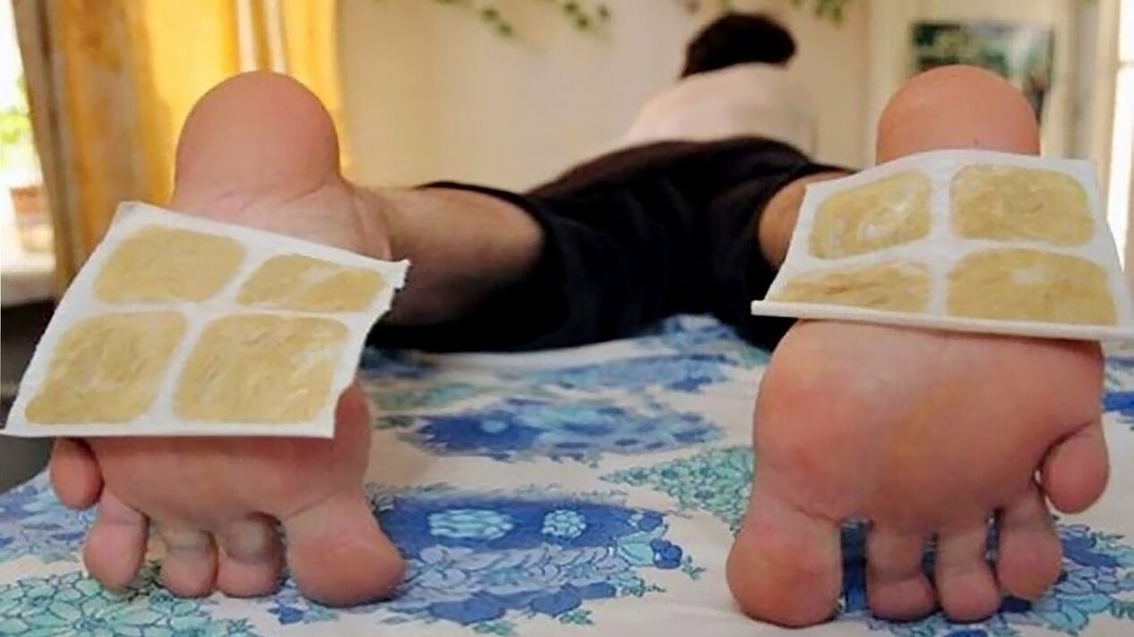 mustard plaster on the foot as a way to increase strength